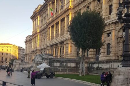 Lavoro autonomo, legittima la gratuità delle prestazioni professionali